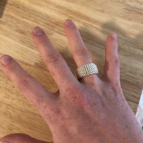 ‼️Sold‼️Tiffany & Co Mesh Ring ( ~sz 7) - Picture 2 of 7